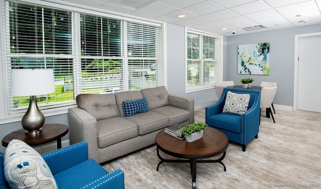 Building Photo - 35 Old Quarry Rd