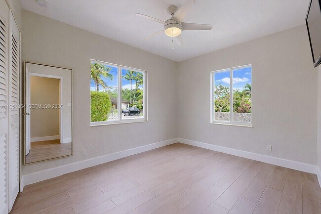 Building Photo - 3780 SW 1st St