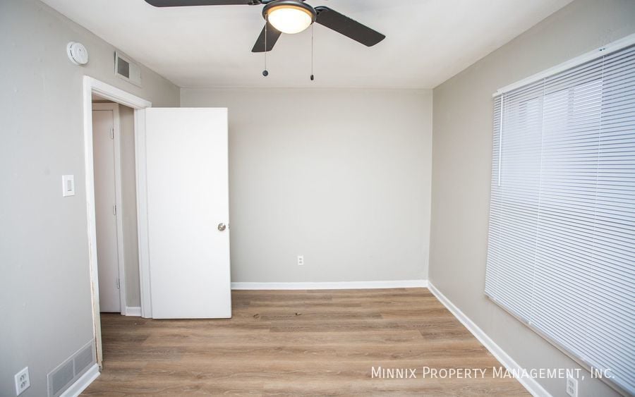 Building Photo - 1923 67th St