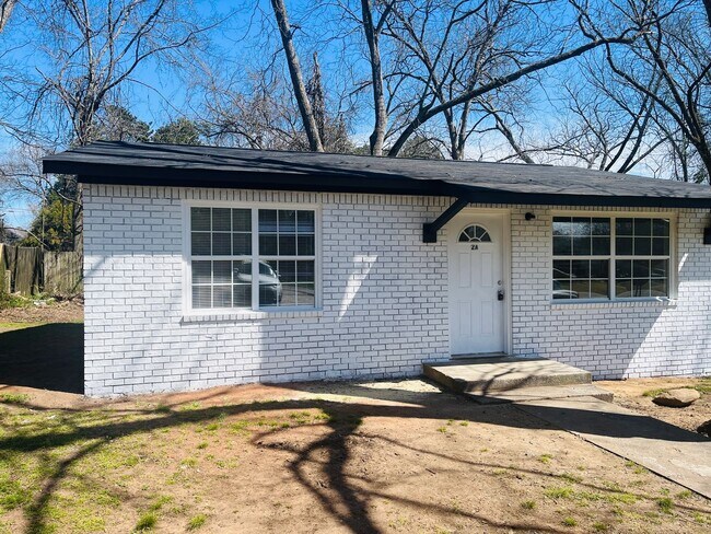 Building Photo - 129 Church Ave