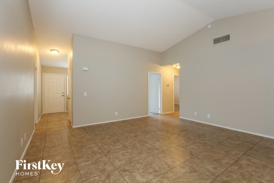 Building Photo - 5100 Chambliss Dr