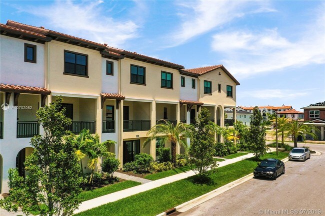 Building Photo - 5651 Hood Rd