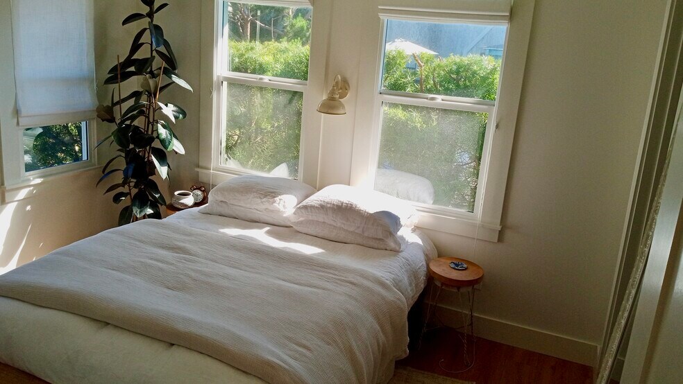 Building Photo - 23 29th Ave