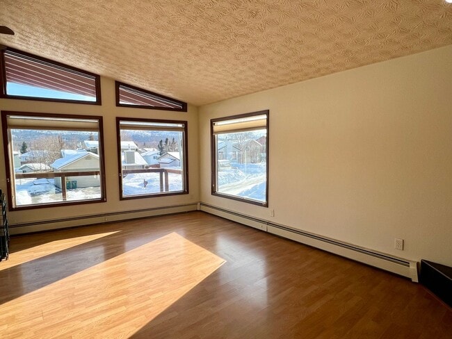 Building Photo - Majestic Mountain Views & Minutes to JBER