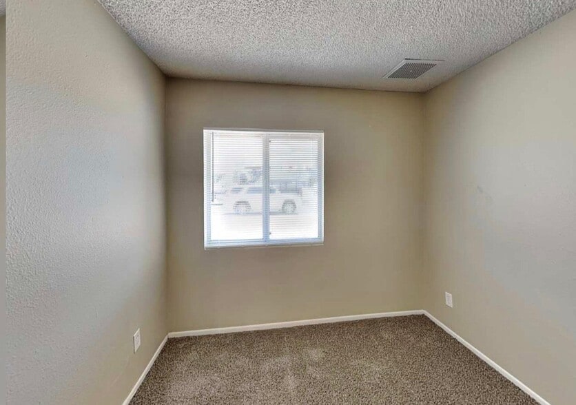 Building Photo - 4138 N 81st Ave