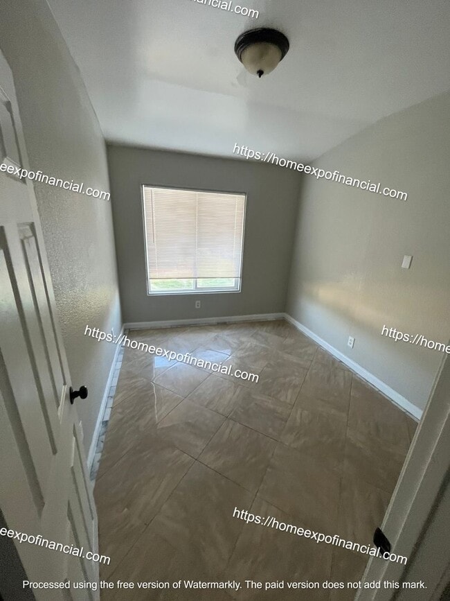 Building Photo - 1221 N Rancho Ave