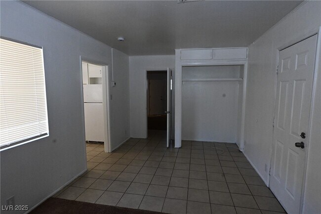 Building Photo - 2200 Marlin Ave