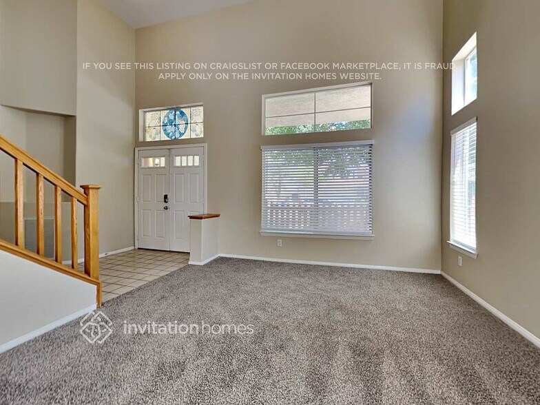 Building Photo - 1832 Autumnmist Dr
