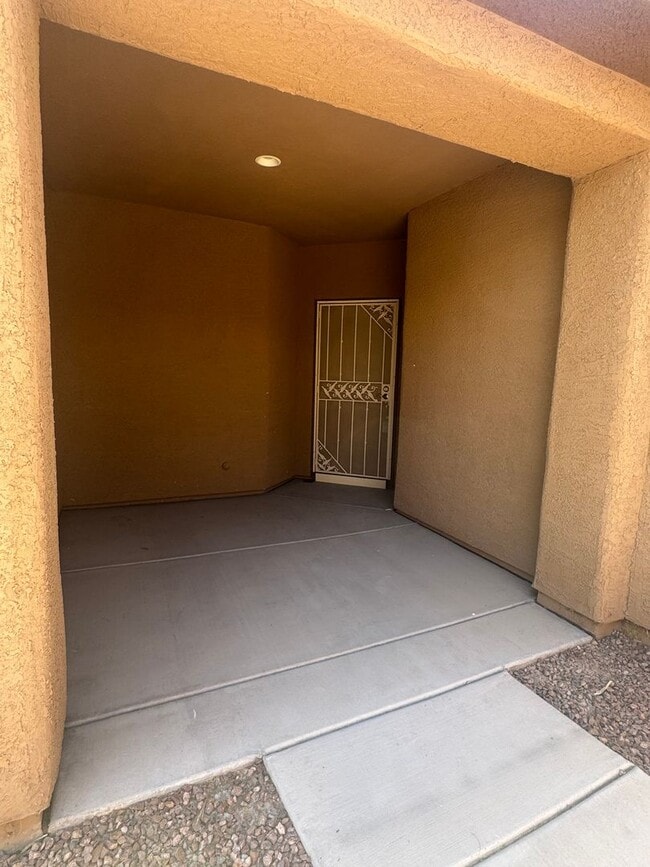 Building Photo - 1 story, 3br, 3bth, 2cg, Aliante Community,