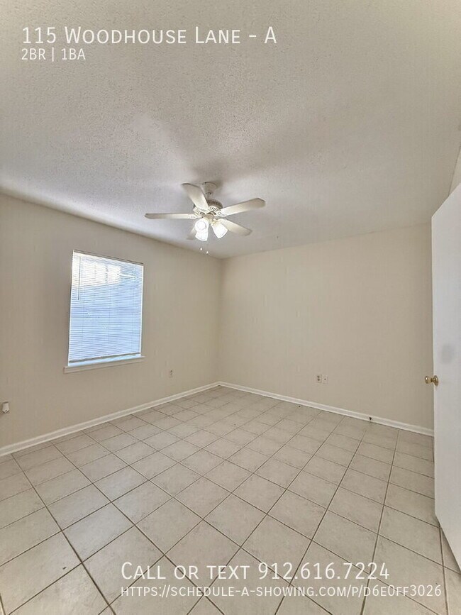 Building Photo - 115 Woodhouse Ln