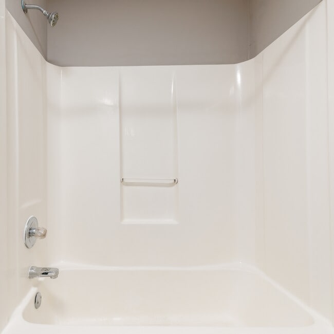 Building Photo - 323 Willow Oak Dr