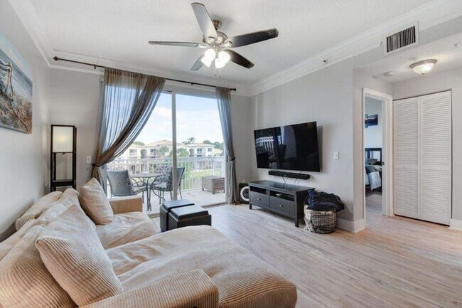 Building Photo - 7302 Myrtlewood Cir W