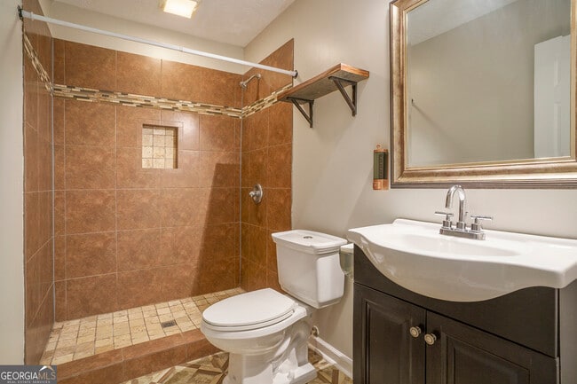 Building Photo - 9285 Cedar Ridge Dr NW