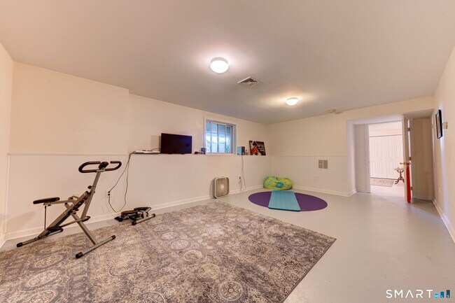 Building Photo - 46 Samuel Ln