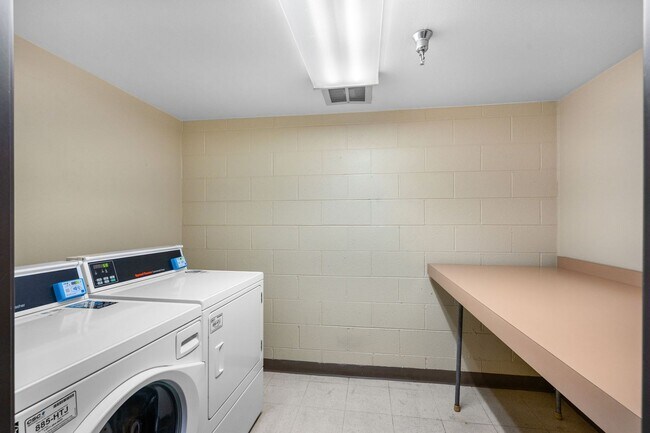 Building Photo - 1301 N Speer Blvd