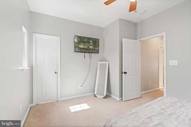 Building Photo - 14348 Sharpshinned Dr