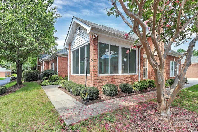 Building Photo - 11357 Olde Turnbury Ct