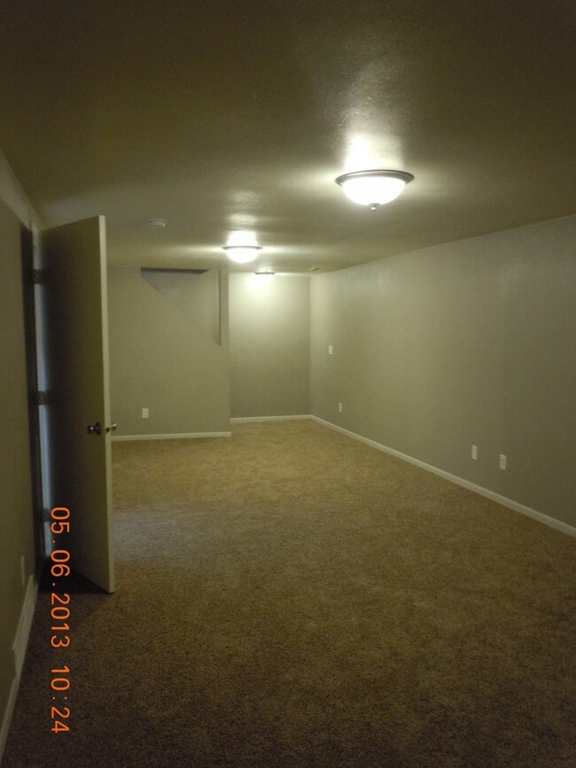 Building Photo - 2404 Academy Rd