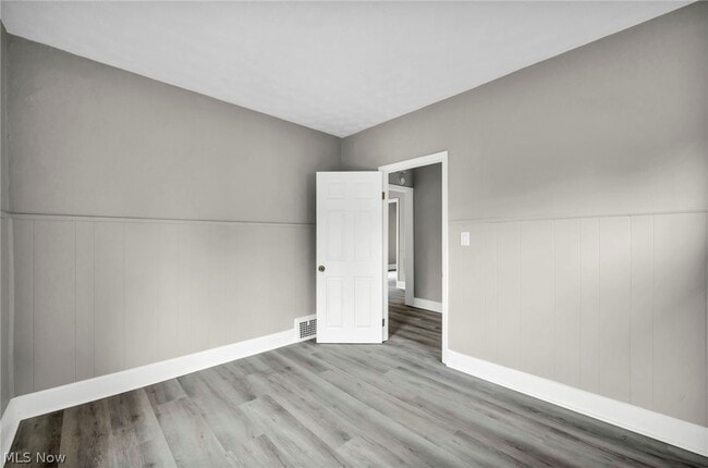 Building Photo - 2023 Robin St