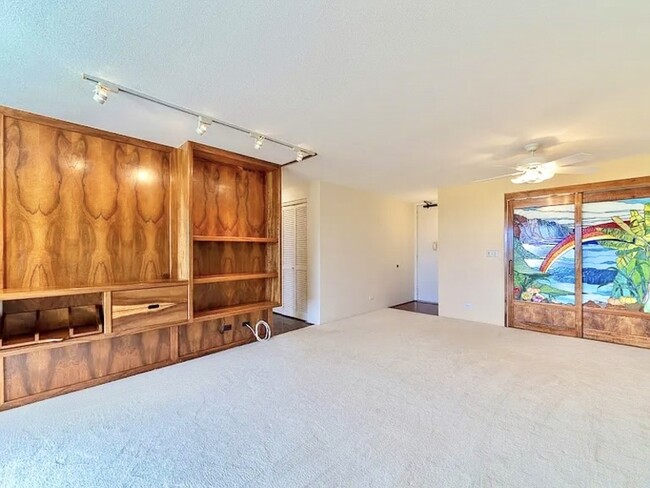 Building Photo - 6770 Hawaii Kai Dr
