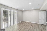 Building Photo - 614 Gibson Rd