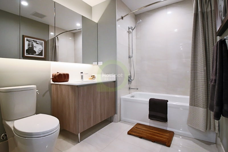 Building Photo - 1147 N Wells St