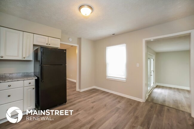 Building Photo - 51 Sunset Mnr Dr