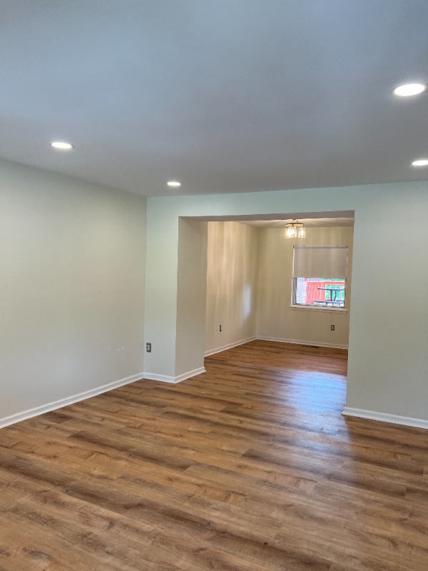 Building Photo - 634 Mansfield Rd