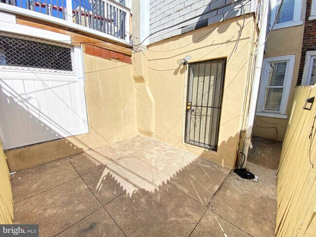 Building Photo - 2848 N Lee St