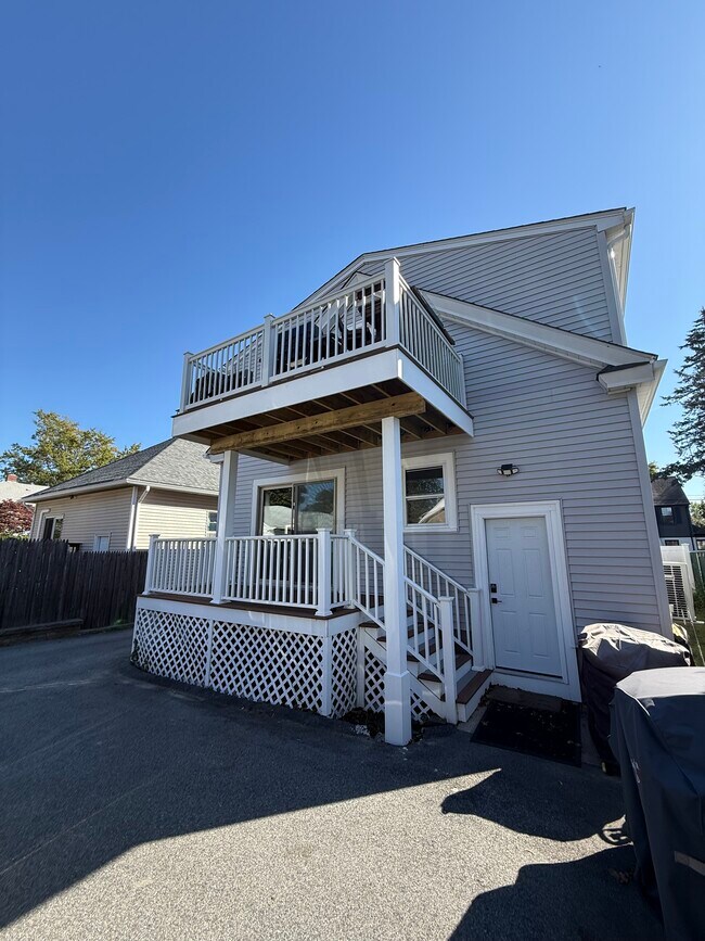 Building Photo - 34 Zella St