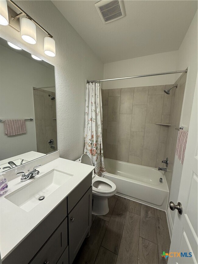 Building Photo - 259 Bodensee Pl