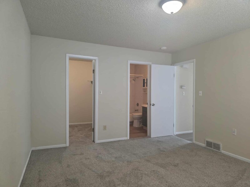 Building Photo - 1173 Santa Clara Ave