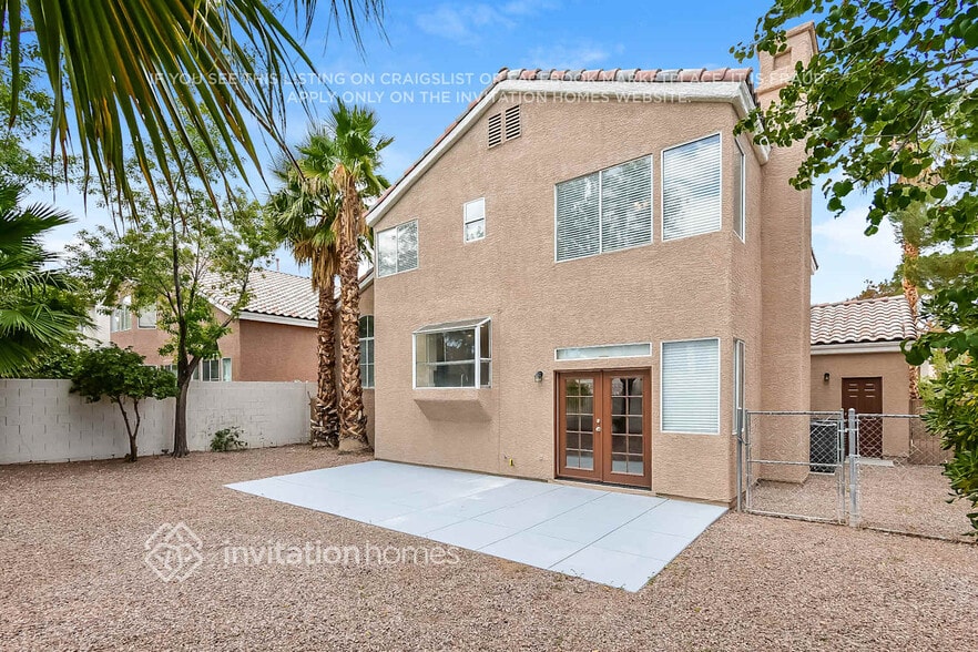 Building Photo - 2264 Black Pine Dr