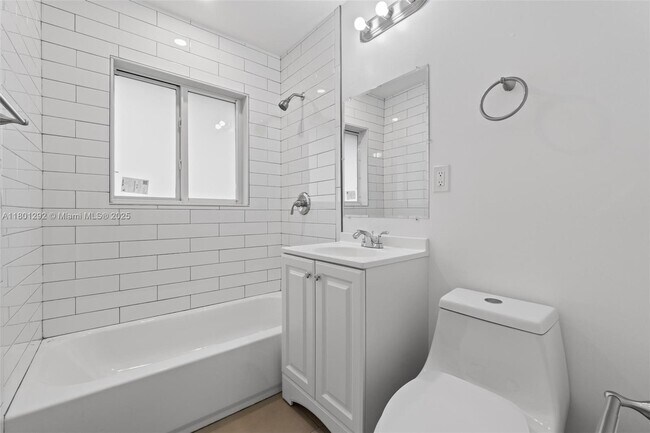 Building Photo - 21825 SW 154th Ave