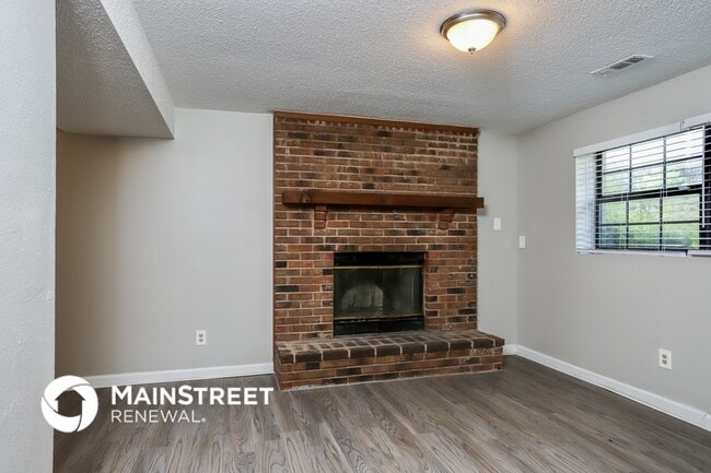 Building Photo - 1862 Cottonwood Dr