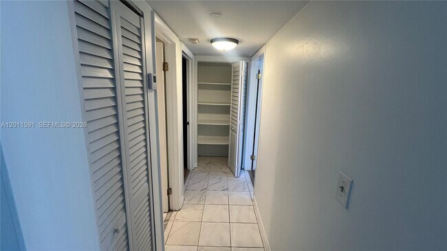 Building Photo - 8540 SW 133rd Avenue Rd