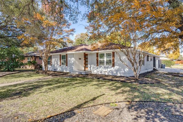 Primary Photo - 6353 E Lovers Ln