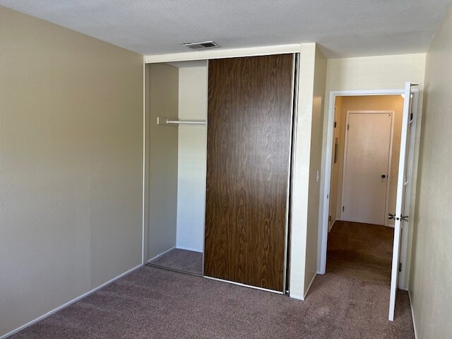 Building Photo - 5015 Valley Crest Dr