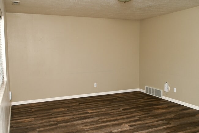 Building Photo - 1394 N 290 W