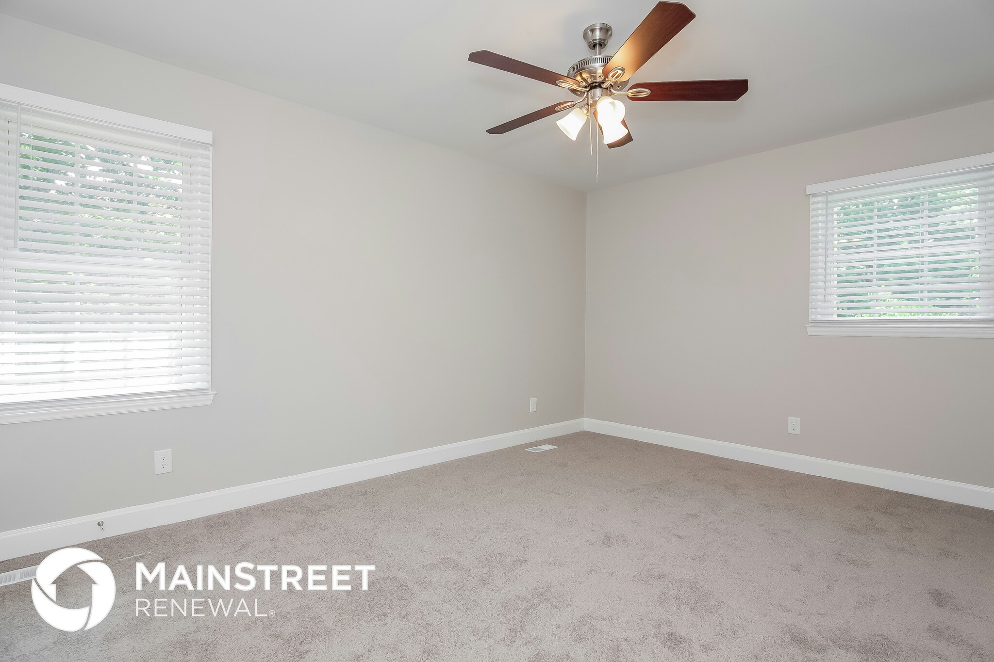 Building Photo - 1200 Castlegate Dr