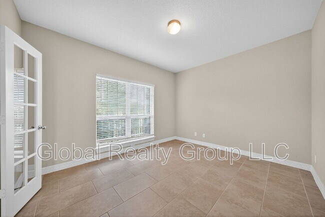 Building Photo - 3124 Half Moon Dr