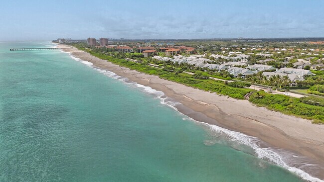 Building Photo - 705 Mainsail Cir