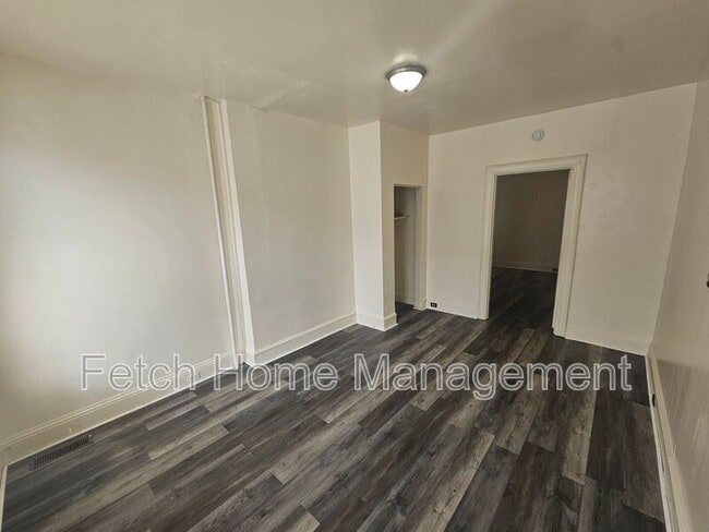 Building Photo - 569 W Philadelphia St