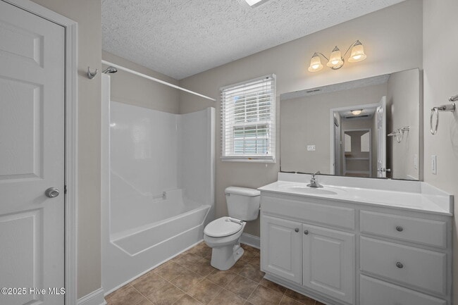 Building Photo - 205 Croatan Woods Dr