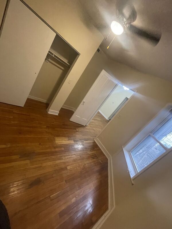 Building Photo - 4201-03 North - 4201-03 C