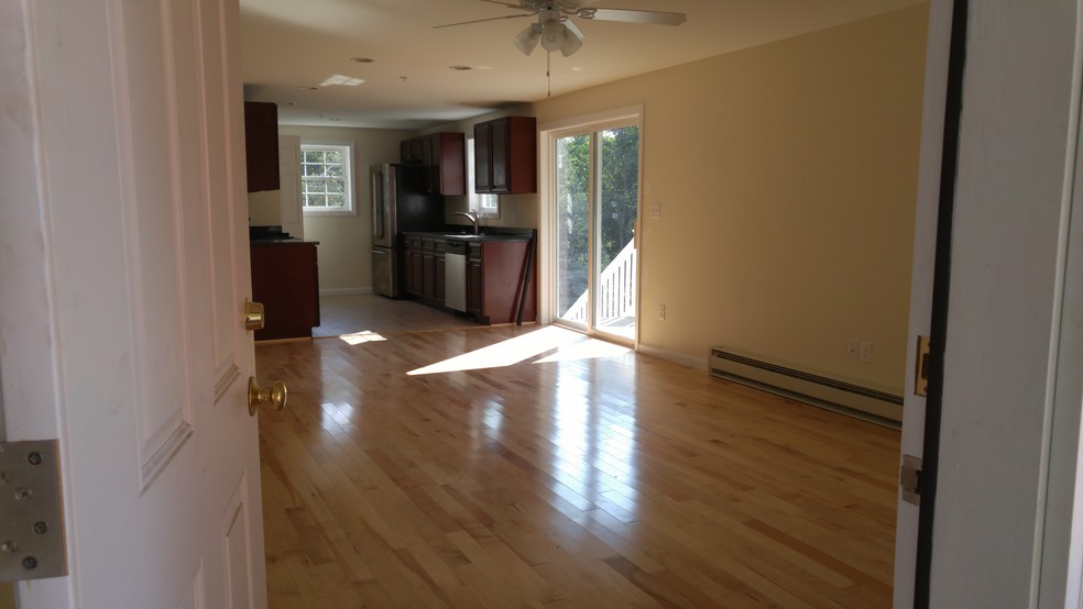 Living Room - 28 Old Pine Hill Rd