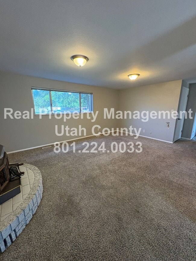 Building Photo - 1474 N 375 W