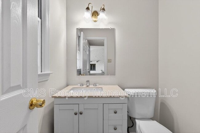 Building Photo - 77 Marsh Ave