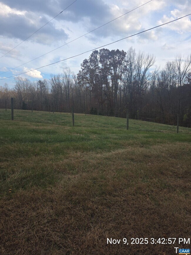 Building Photo - 912 Hunters Lodge Rd