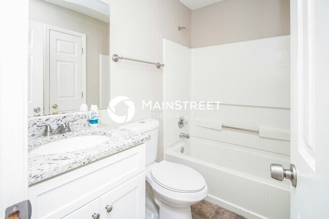 Building Photo - 3 Bedroom Pet-Friendly Home in Lithonia, GA with Main Street Renewal